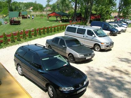 parkolás